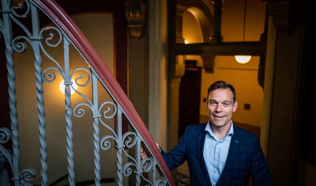 CDA'er Martijn van Helvert staat van al zijn fractiegenoten het laagst op de kieslijst van zijn partij. 'Een plek op de lijst is geen beloning voor wat je hebt gedaan.' (beeld anp / Bart Maat)