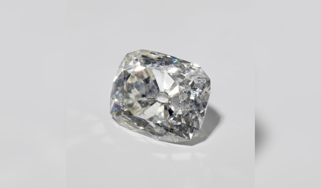 De diamant van Banjarmasin wordt tegenwoordig gezien als een voorbeeld van roofkunst. (beeld rijksmuseum)