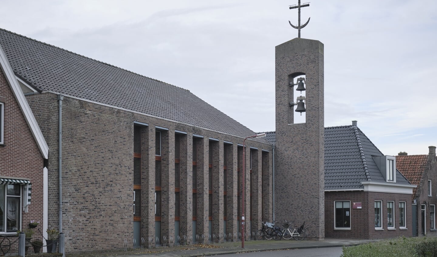 De Protestantse Gemeente komt bijeen in de vroegere gereformeerde kerk Het Anker. 