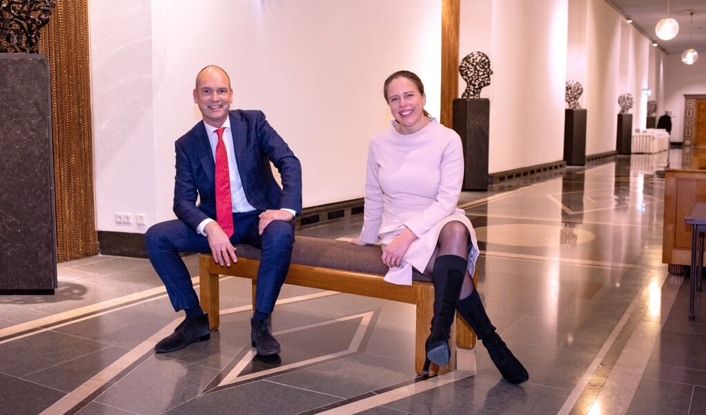 Gert-Jan Segers (l, fractievoorzitter CU in de Tweede Kamer) en Carola Schouten (r, minister van LNV) in het ministerie van LNV. Segers en Schouten staan op de eerste en tweede plaats van de kandidatenlijst van de ChristenUnie bij de Tweede Kamerverkiezingen in maart 2021. (beeld Dirk Hol)