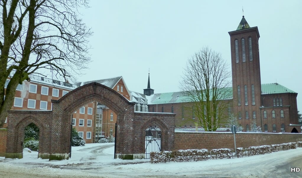 Het klooster van de Franciscanessen in Thuine (Duitsland)  (beeld wikipedia)