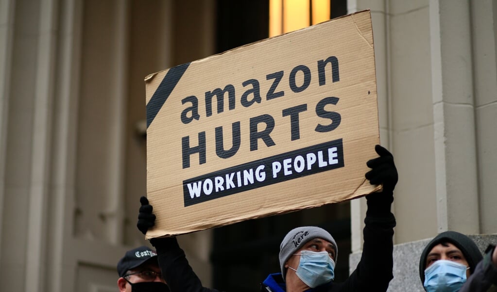 'Berichten over onderbetaalde werknemers houden de groei van Amazon niet tegen.' (beeld afp / Kena Betancur)