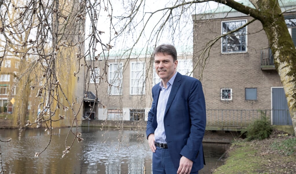 René van Loon: 'Veel mensen verlaten de kerk, tegelijk is er een ontwikkeling tegen de stroom in, van nieuwe gemeenten en mensen die tot geloof komen.' (beeld Anton Dommerholt)