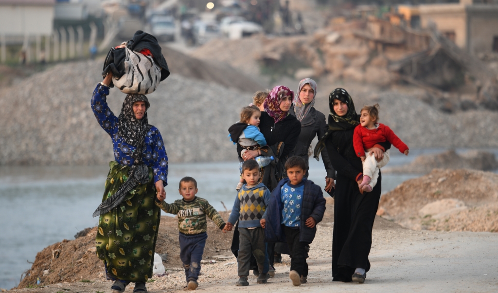 In de Syrische oorlog zijn nog nooit zo veel mensen gelijktijdig op de vlucht geslagen als nu in de provincie Idlib. (beeld afp / Rami al Sayed )