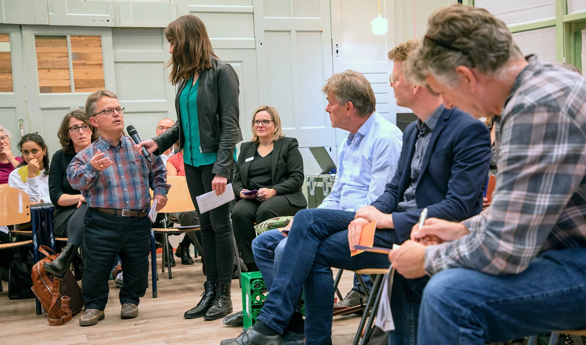 Tijdens een van de bijeenkomsten van de DNA-dialoog in Rotterdam spraken deelnemers over de vraag of het wenselijk is DNA in embryo's aan te passen.