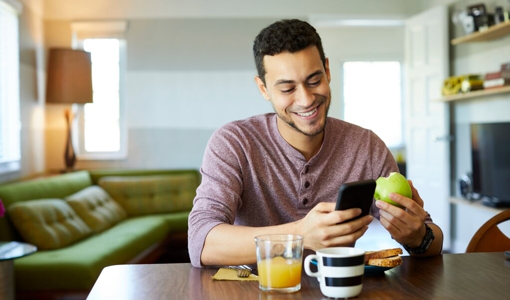 Vooral foto’s van gezond eten die veel likes hebben gekregen, zorgen ervoor dat mensen gezonder gaan eten. (beeld istock)