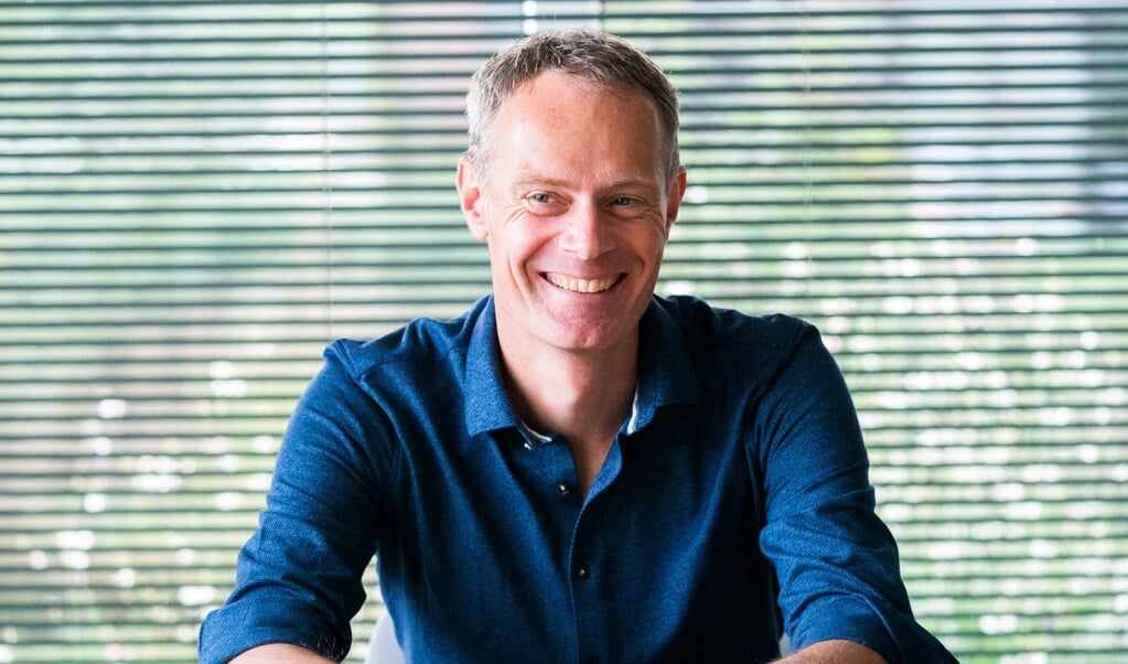 Michiel van Well: 'Wij zwemmen in onze technologische cultuur, zoals vissen in het water.' (beeld Jeroen Jumelet)