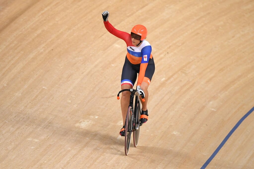 Elis Ligtlee na haar gouden race op de keirin op de Olympische Spelen van 2016. (beeld Eric Feferberg / afp)