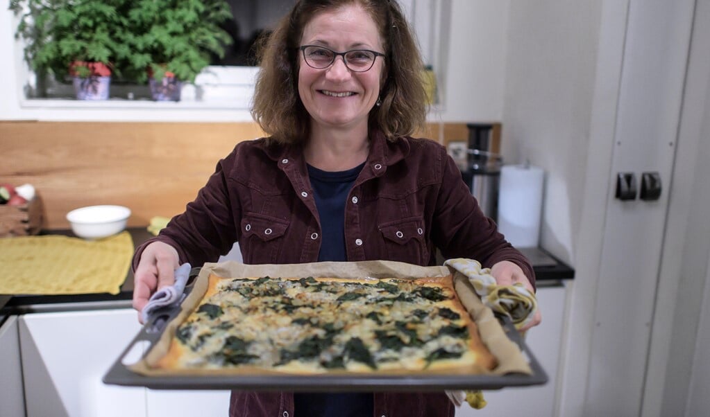 ND 16-11-21 Voor de rubriek ‘Heimweerecept’ zou ik graag een foto willen van Margreet Soepenberg en haar pizza (beeld DUNCAN WIJTING)