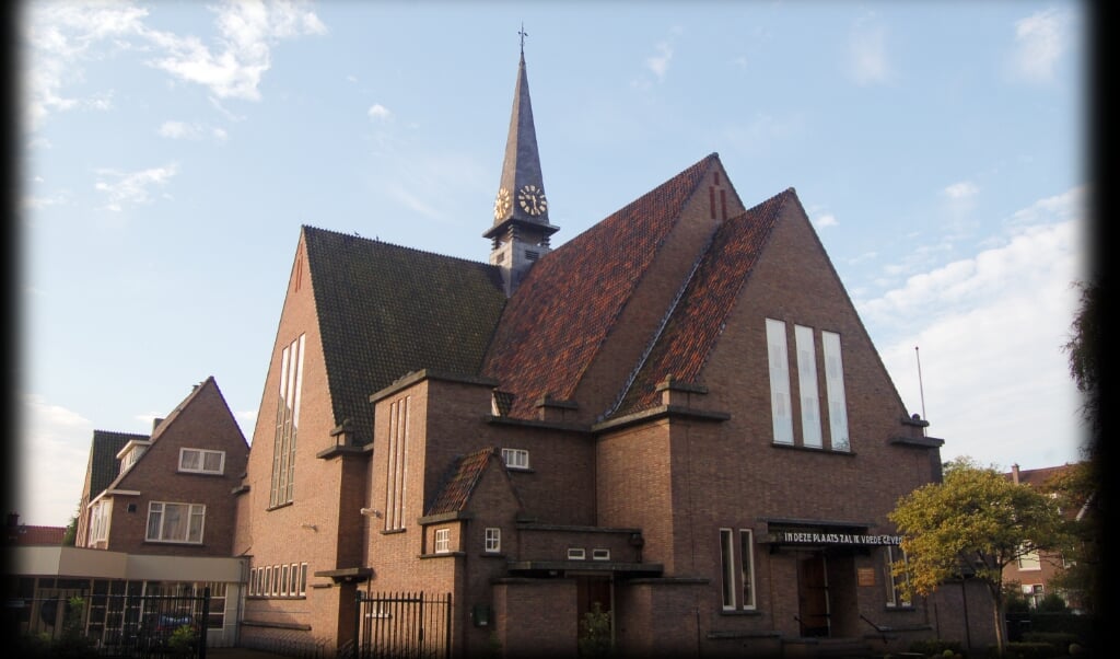 De Julianakerk in Dordrecht wordt, als 'hart van de wijk', opengesteld op zaterdagen. (beeld julianakerk)