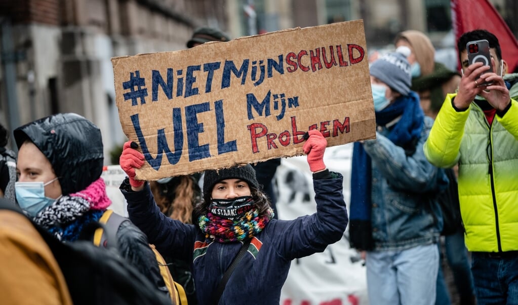 Studenten protesteerden afgelopen donderdag tegen het leenstelsel bij het ministerie van Sociale Zaken en Werkgelegenheid.  (beeld anp / Bart Maat)