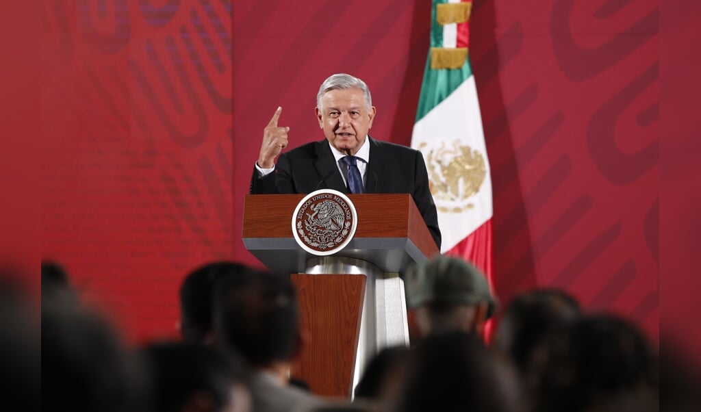 De Mexicaanse president López Obrador wil een einde maken aan een instantie die ervoor zorgt dat de overheid transparant moet zijn. 'Wij hebben niks te verbergen.'  (beeld epa / Jose Mendez)
