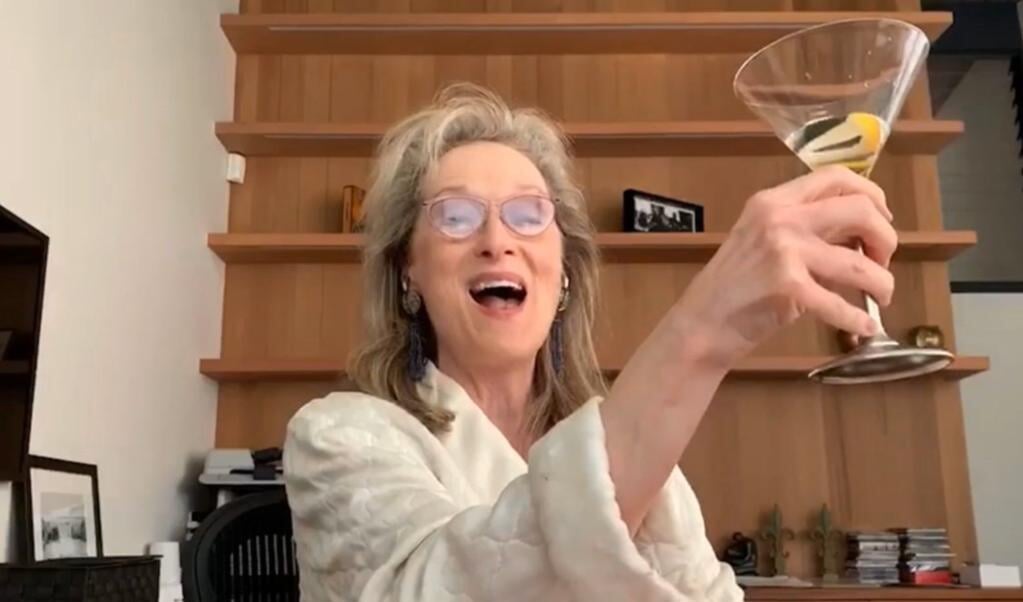 De boekenkast van actrice Meryl Streep is te leeg om punten te scoren bij Room Rater. (beeld room rater)