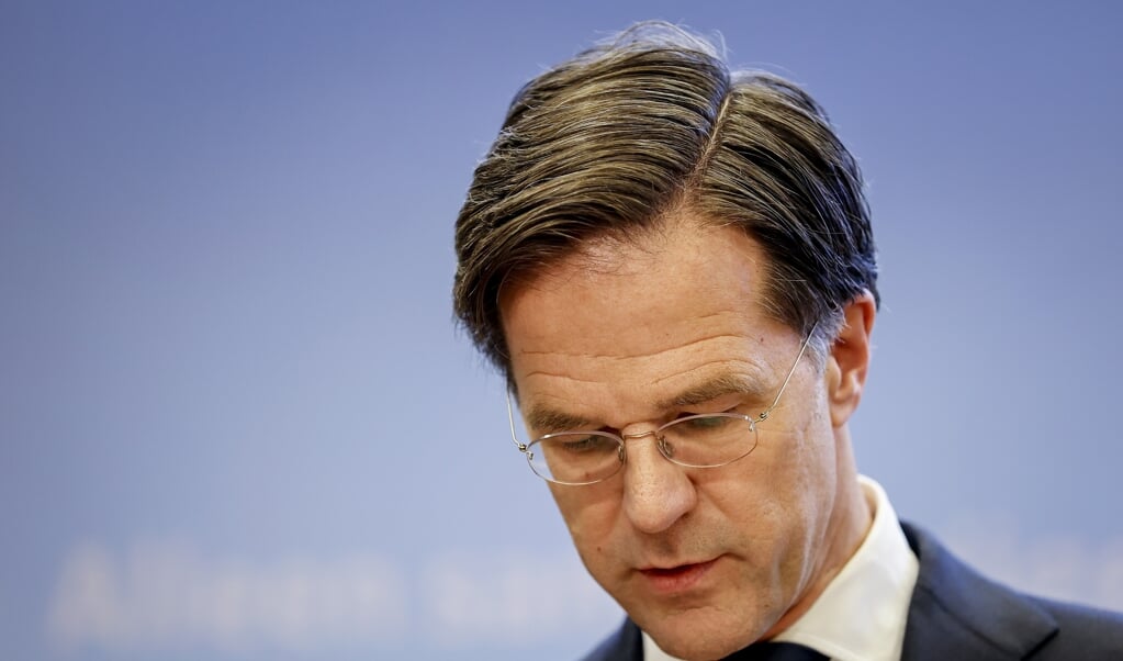 Demissionair premier Mark Rutte geeft een toelichting op de coronamaatregelen in Nederland. (beeld anp / Sem van der Wal)