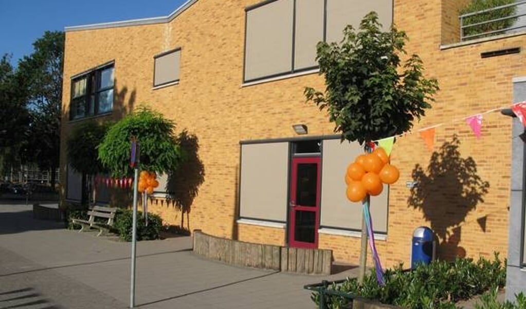EBS Online in de Eindhovense wijk Woensel Noord telt 375 leerlingen verdeeld over 15 klassen. (beeld ebs)