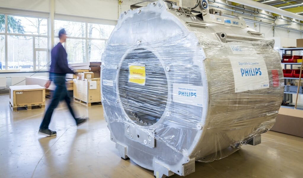 Alles ging eruit bij Philips: kabels, machines, telefoons, computers, Polygram en ASML. Het bedrijf is nu uitsluitend nog een fabrikant van medische apparatuur. (beeld anp / Lex van Lieshout)