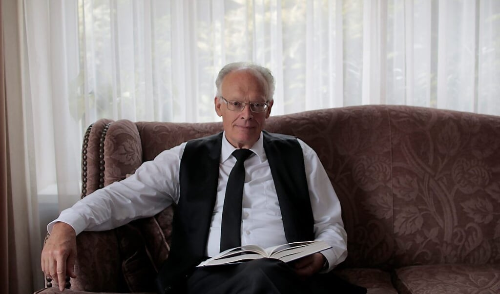 Anthonie Kort, predikant van de oud-gereformeerde Mieraskerk in Krimpen a/d IJssel. (beeld h.p. dekker)