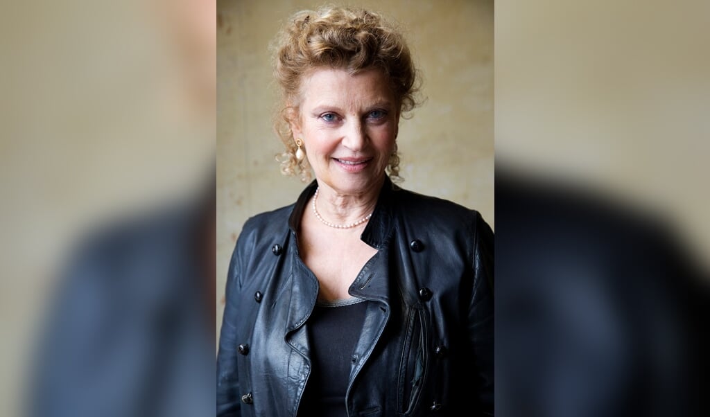 Als kind zag Beatrijs Smulders in het katholieke Brabant mannen en jongens knielen voor de moeder van Jezus. Dat vervulde haar met trots: Ik ben een vrouw … net als Maria. (beeld Ilja Keizer)