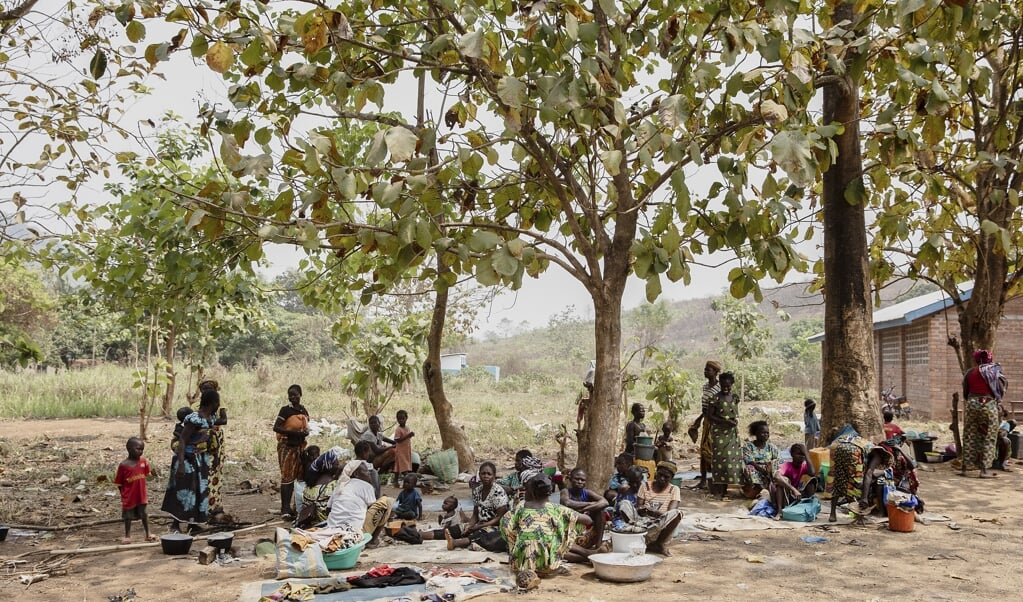 Ruim een kwart miljoen burgers is de afgelopen maanden op de vlucht geslagen voor het geweld in de Centraal Afrikaanse Republiek (beeld Epa/Adrienne Surprenant)