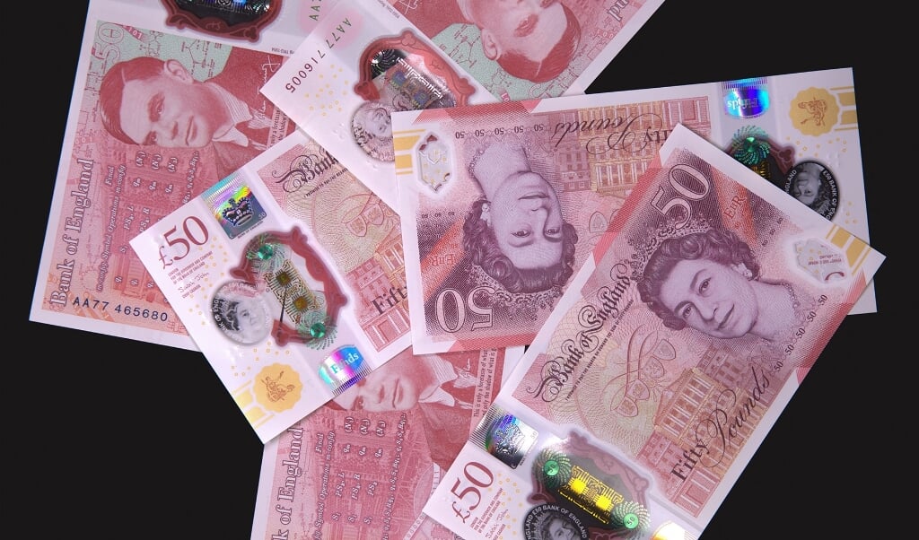 2021-03-24 18:39:48 A handout photograph released by the Bank of England in London on March 25, 2021 shows new fifty pound banknotes that feature mathematician and scientist Alan Turing.
Bank of England / AFP (beeld Bank of England / afp)