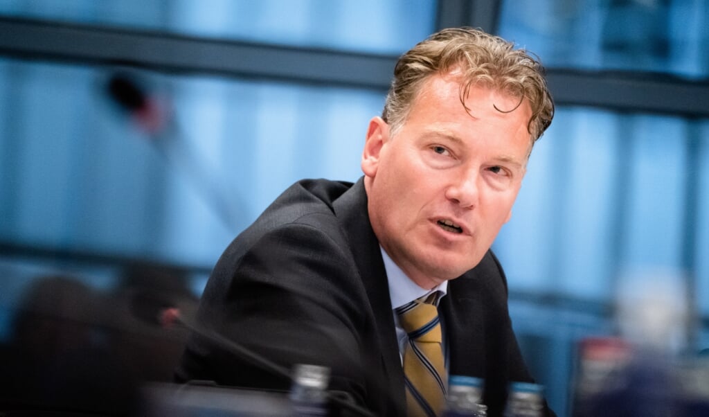 CPB-directeur Pieter Hasekamp: 'Cryptomunten hebben geen intrinsieke waarde.' (beeld anp / Bart Maat)