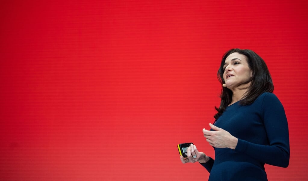 Facebook-topvrouw Sheryl Sandberg wil 'kerkdiensten in virtuele ruimtes'. (beeld afp / Lino Mirgeler)