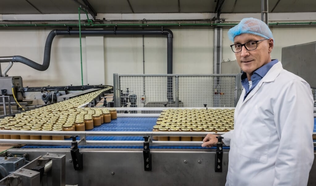 Ruben Bringsken van Baltussen Konservenfabriek in Driel: 'Oudere inwoners van Driel hebben het nog steeds over de jamfabriek.' (beeld Henk Visscher)
