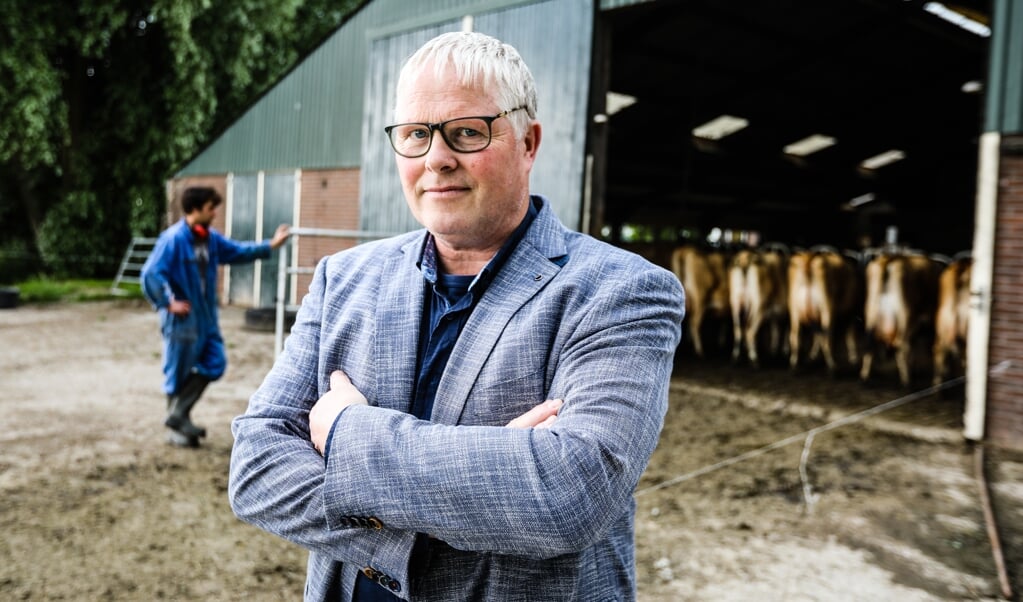 Pastoraal werker voor boeren Pieter Knijff: 'Ik probeer verbindingen te leggen tussen agrarisch ondernemen en de Bijbel.' (beeld Maarten Boersema)