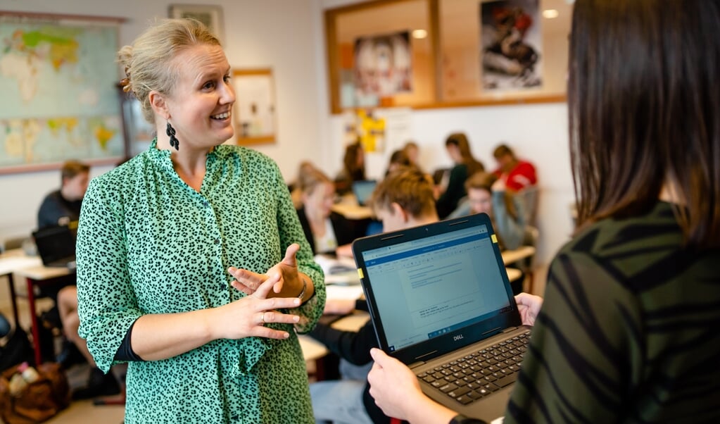 Beginnende docenten meer begeleiding geven, is een van de doelen van de nieuwe alliantie. (beeld Jan Verburg )