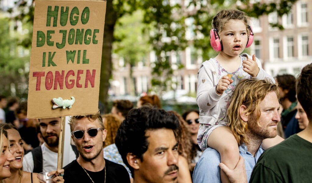 In negen steden gingen mensen de straat op namens de evenementensector uit protest tegen de huidige coronamaatregelen. (beeld anp / Sem van der Wal)