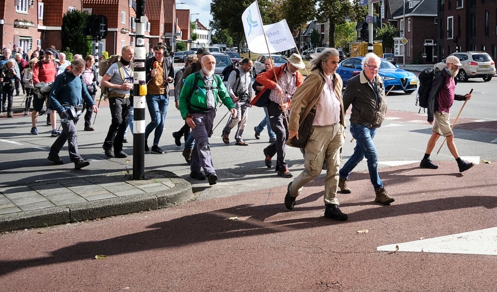 Europese christenen maken een klimaatpelgrimstocht naar de Wereld klimaatconferentie in Glasgow.  (beeld Dick Vos)