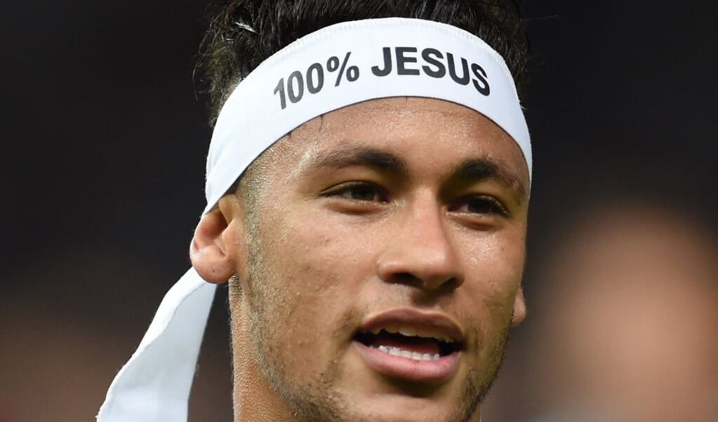 Neymar na de gewonnen Champions League-finale in 2015, toen hij nog voor FC Barcelona speelde. (beeld afp / Patrik Stollarz)