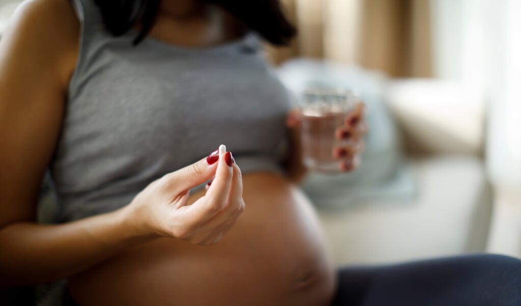 Bij incidenteel gebruik lijken de mogelijke risico’s beperkt, maar door massaal gebruik kan een klein risico bij een aanzienlijk aantal kinderen problemen veroorzaken. (beeld istock)