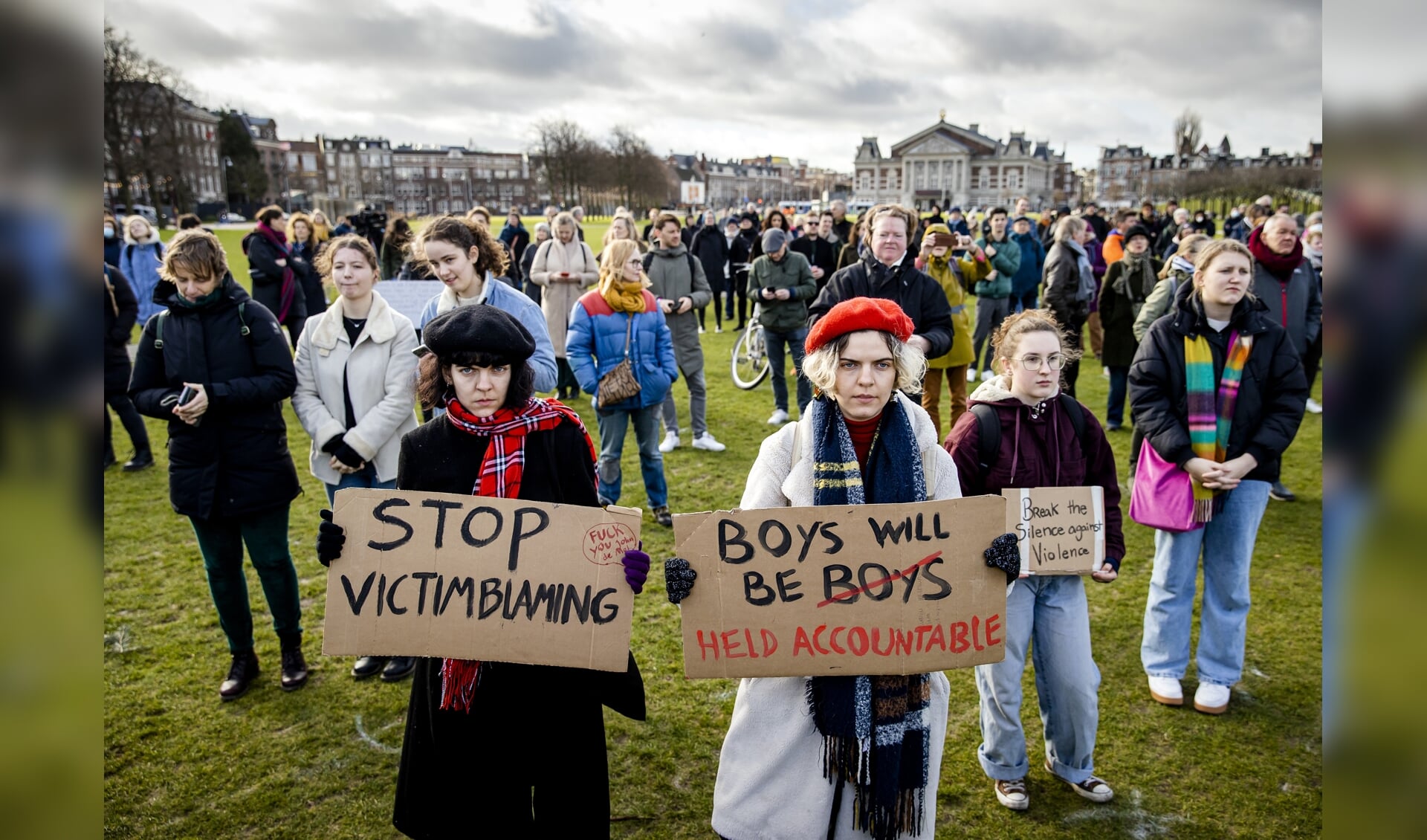 Honderden Mensen Bij Protest Tegen Seksueel Geweld Op Het Museumplein