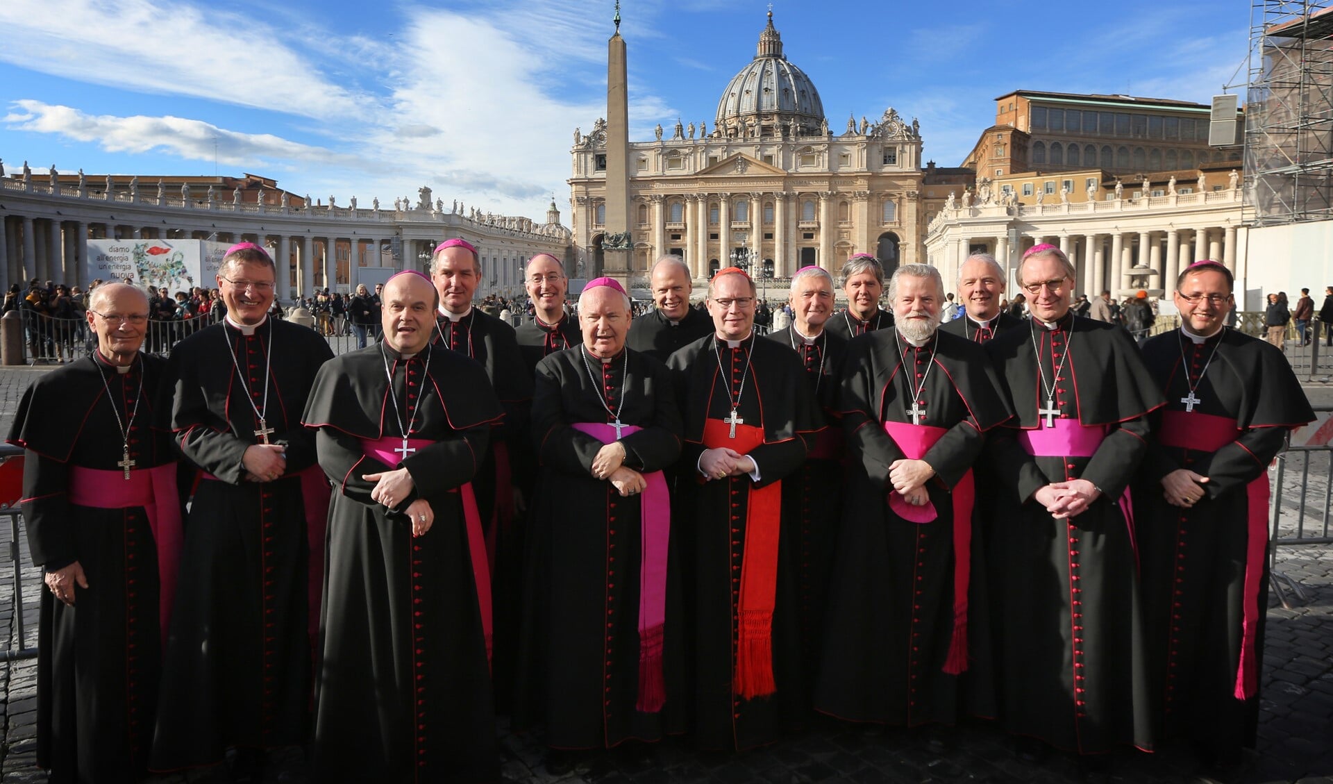 De Nederlandse bisschoppen tijdens hun vorige Ad Liminabezoek in december 2014. Zij waren toen de eerste groep niet-Italiaanse bisschoppen die bij de nieuwe paus Franciscus op bezoek mochten.
