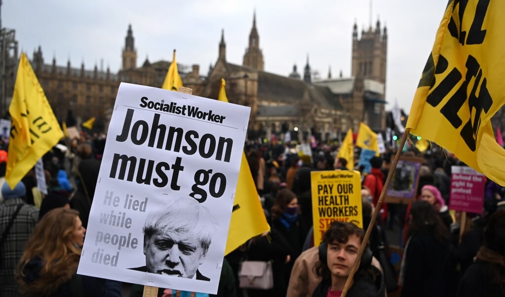Ondanks een reddingsoperatie rondom de positie van Boris Johnson lijkt hij zijn langste tijd als premier te hebben gehad, denken kenners. (beeld epa / Andy Rain)