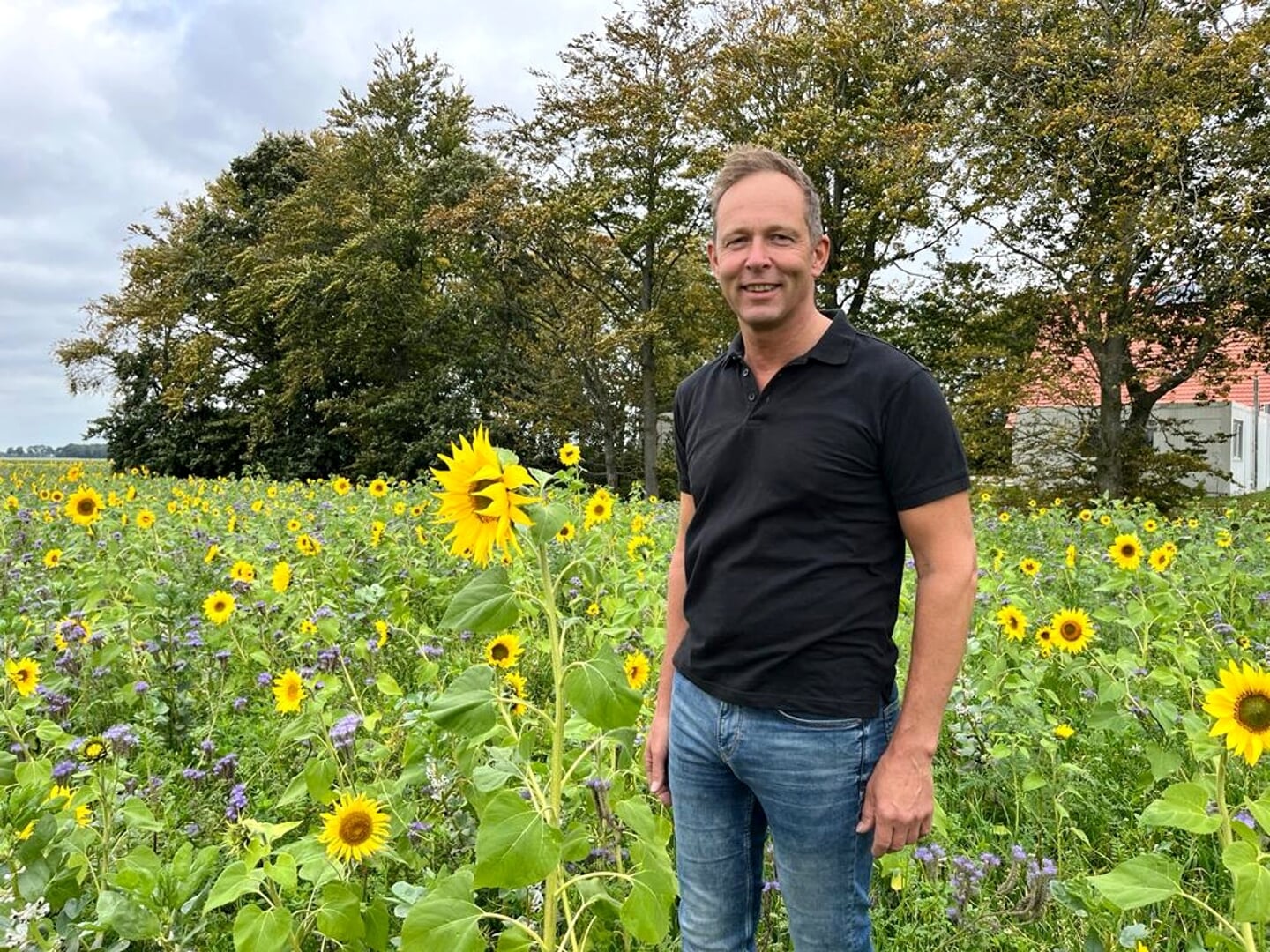 Biologisch akkerbouwer Klaas Meine de Olde: 'Wij zijn het die worden uitgeknepen.'