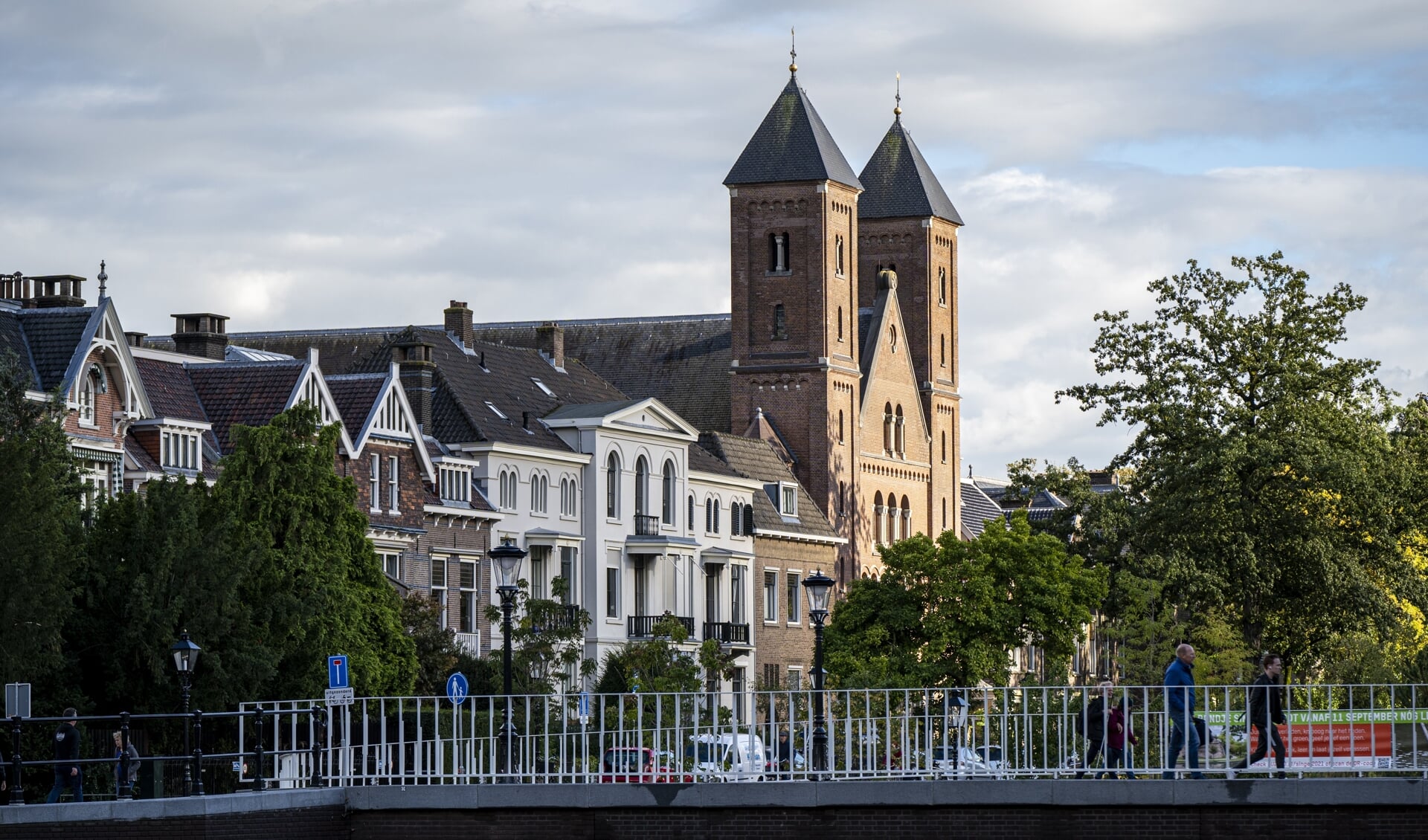 Ook De Tsjechische Oud-katholieken Wijden Nu Vrouwen En Zegenen ...