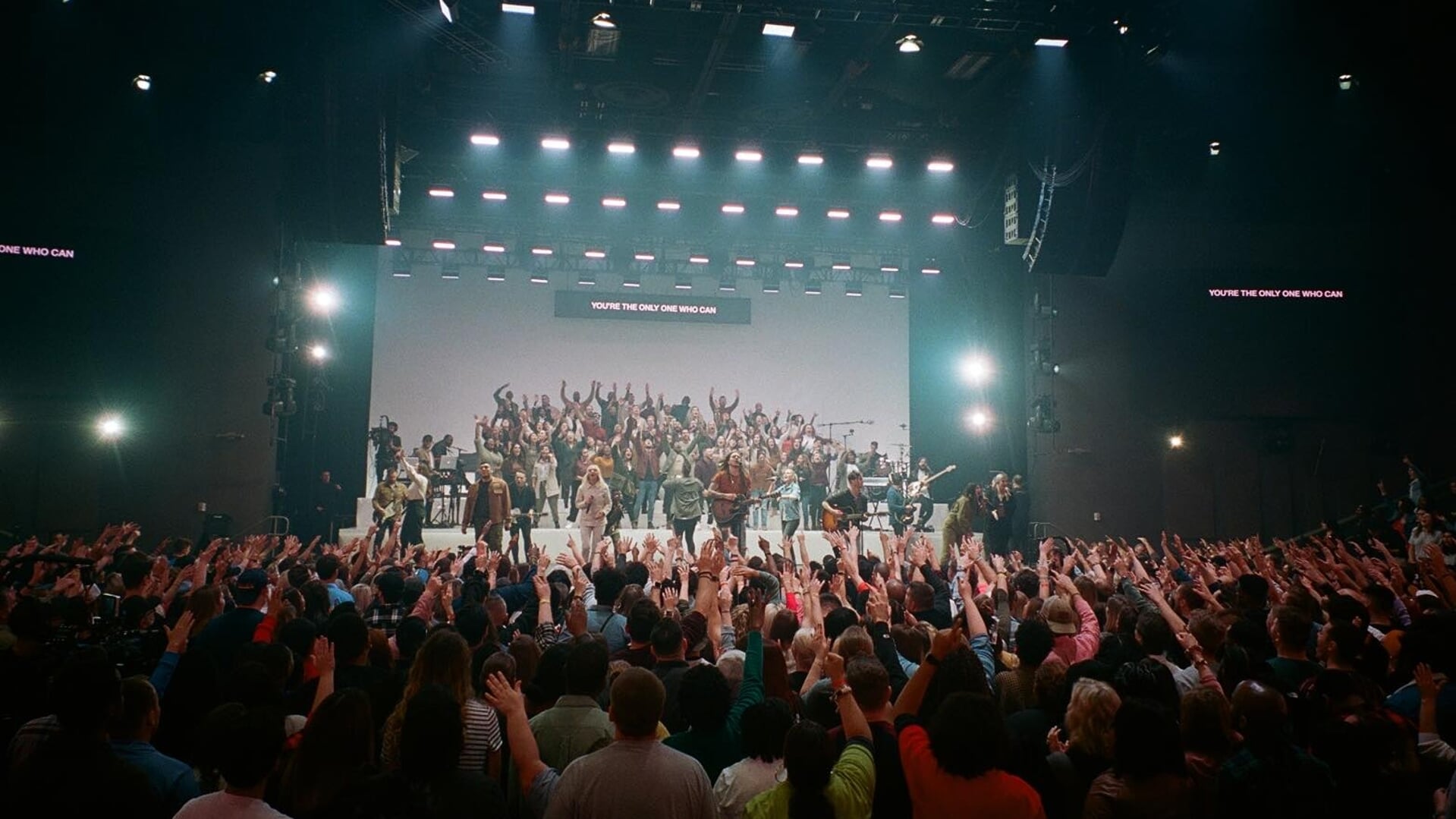 Uit onderzoek blijkt dat de populaire liederen in vier megakerken zijn ontstaan, waaronder de Elevation Church.