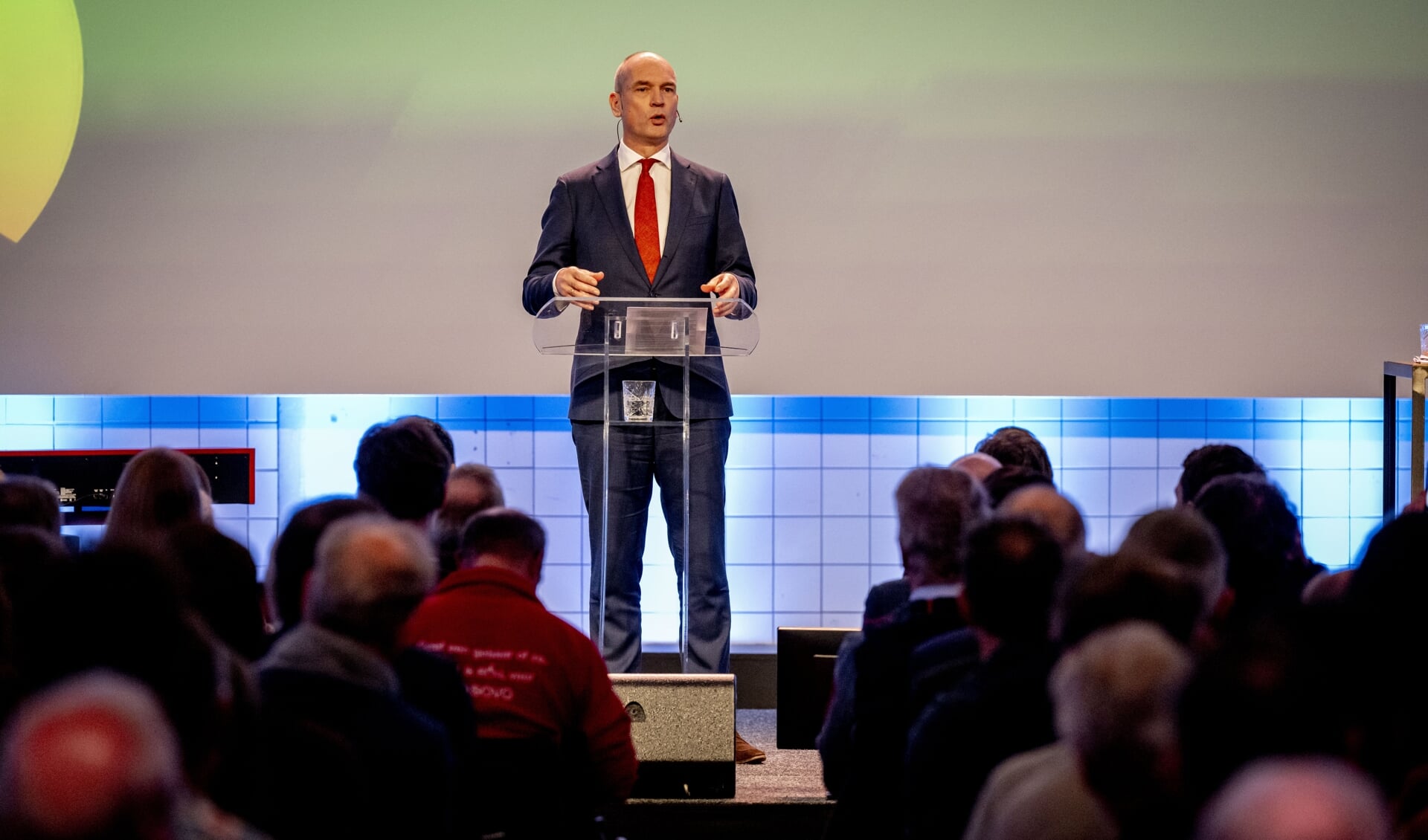 Partijleider Gert-Jan Segers houdt een speech tijdens het 47e partijcongres van de ChristenUnie in de Prodentfabriek in Amersfoort.