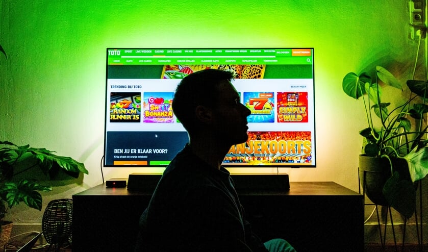 Toen online gokken vorig jaar werd gelegaliseerd, bevond Jelle zich op het dieptepunt van zijn verslaving. ‘Het storten en uitbetalen van grote bedragen was een stuk makkelijker dan bij de illegale casino’s.’