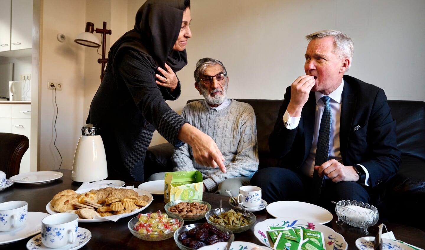 Staatssecretaris Van der Burg (Asiel) bracht in november een bezoek aan een initiatief van De Thuisgevers in Kampen.