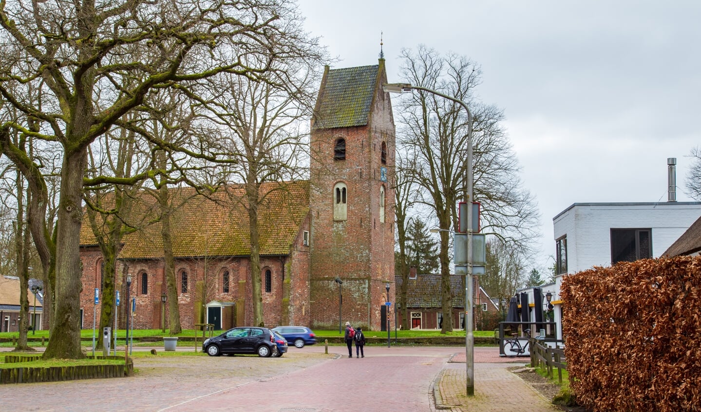 Een basisinkomen voor gemeenschappen is geen middel dat alles oplost. Om het onbehagen weg te nemen moet voor lange tijd worden geïnvesteerd in de economische basis van het platteland. Foto: Norg in Drenthe