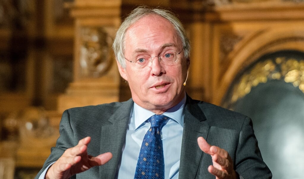 Hans Clevers: 'Neem nu de vaccins die ons uit de coronacrisis hebben geholpen. In plaats van dat dat wordt gevierd, gaat het er vooral over of er misschien mensen te rijk zijn geworden.' (beeld epa / Daniel Bockwoldt)
