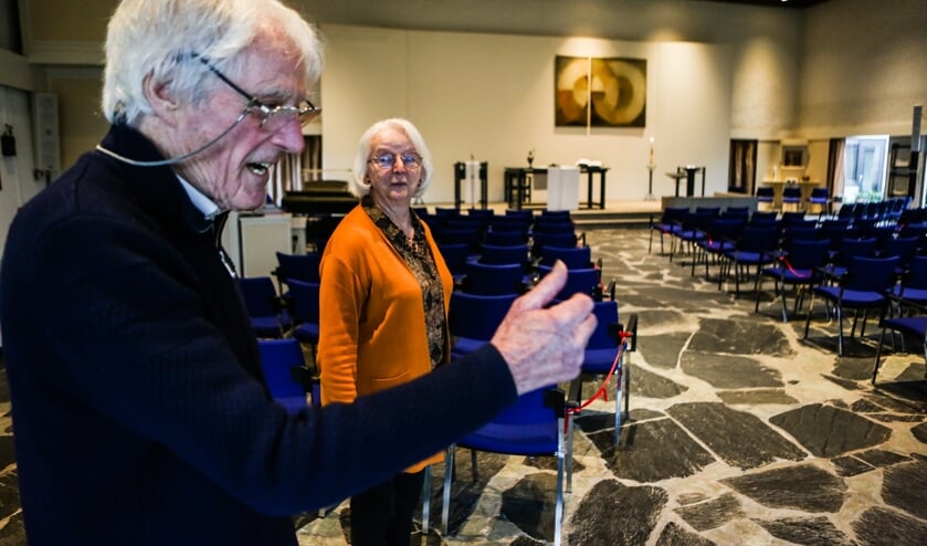 Lida Drent en Herbert Verseveldt in kerkgebouw De Baai.