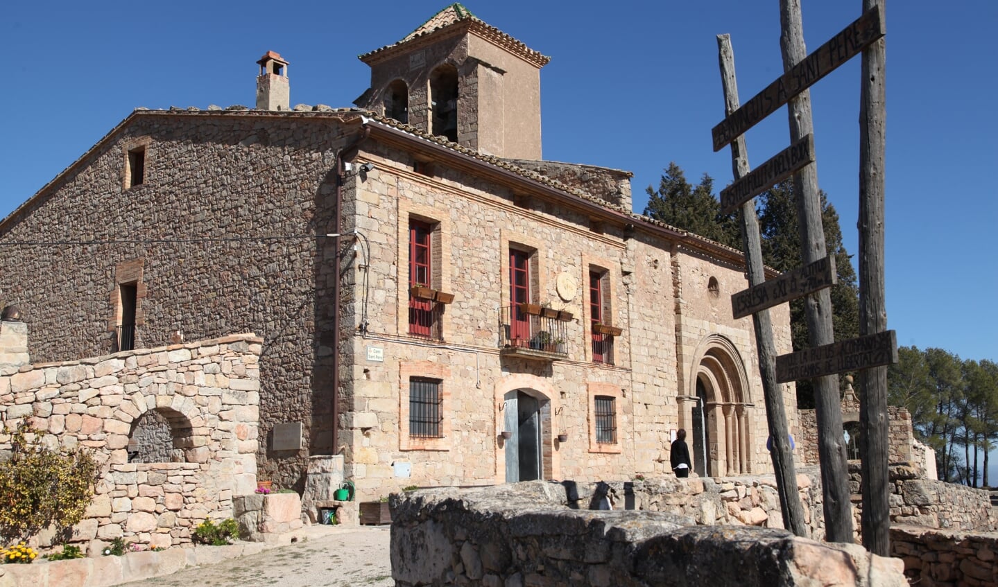 De kerk van Sant Pere in Castellfollit del Boix.
