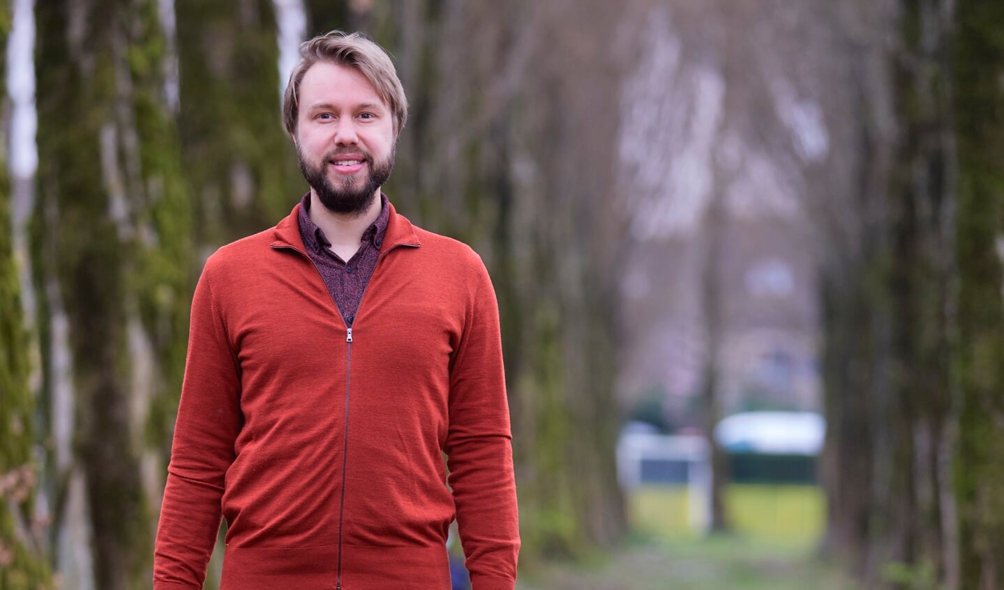 Paul Schenderling: 'Leven van genoeg begint met leren minder te consumeren, je hebt dan minder geld nodig en kunt minder gaan werken. De tijd die je extra krijgt kun je gebruiken om elkaar van dienst te zijn.'