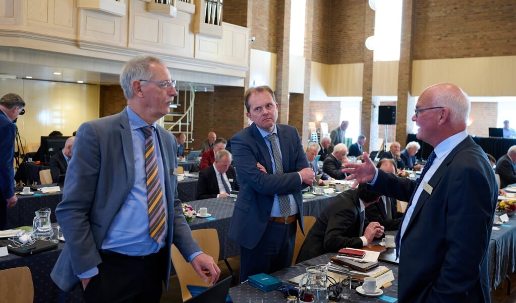 Christelijk-gereformeerde synodeleden in Nunspeet. De synode wordt woensdag afgesloten. (beeld Dick Vos)