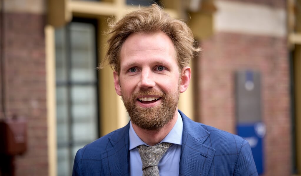 Dennis Wiersma, minister voor Primair- en Voortgezet Onderwijs bij aankomst op het Binnenhof voor de wekelijkse ministerraad.  (beeld anp / Phil Nijhuis)