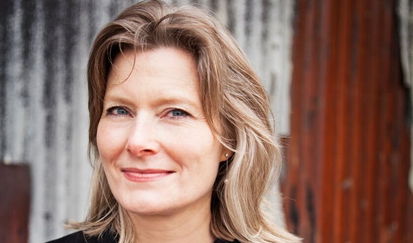 Jennifer Egan: 'Toen de eerste mobieltjes kwamen, hoorde je overal mensen in hun telefoon schreeuwen. Dat is nu gelukkig onacceptabel.'